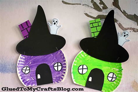 Creating Witchy Halloween Party Favors with Cricut